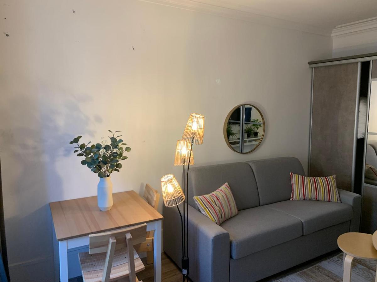 Studio Moderne Au Coeur De Paris Batignolles 外观 照片