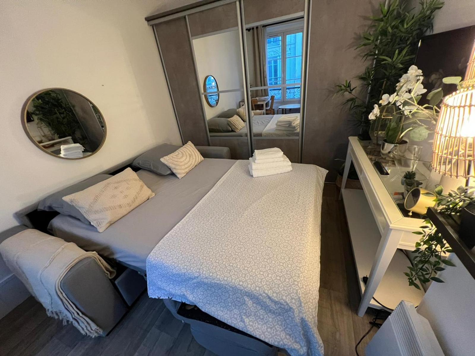 Studio Moderne Au Coeur De Paris Batignolles 外观 照片